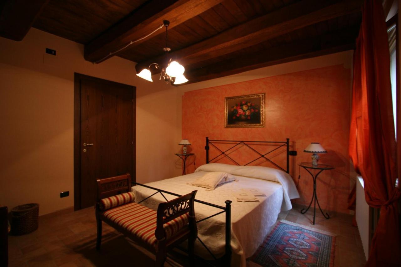 Agriturismo L'Ulivo In Fiore Spoleto Exterior foto